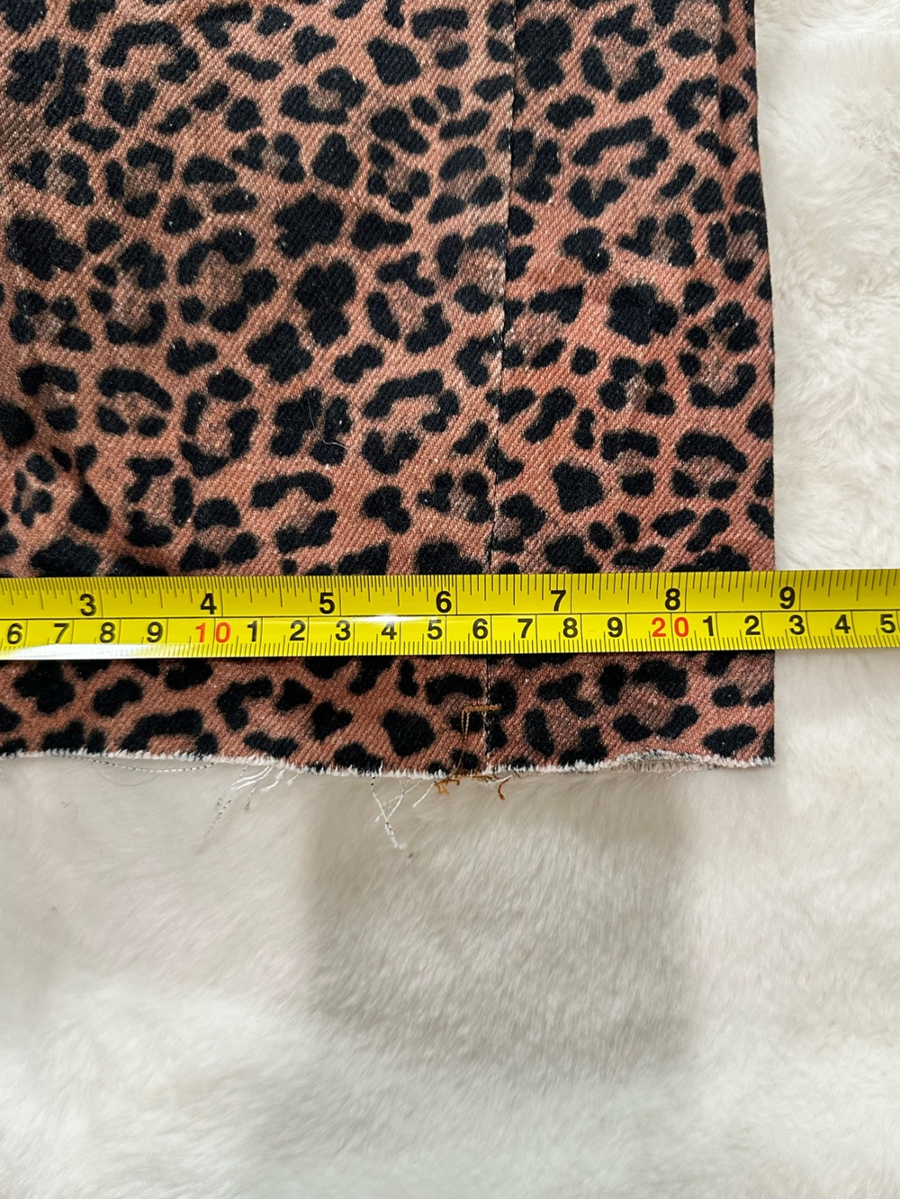 Leopard Print Wide Leg Denim Pants - Picture 8 of 9